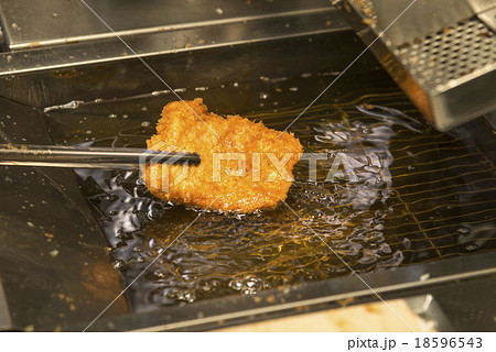 揚げ物 18596543