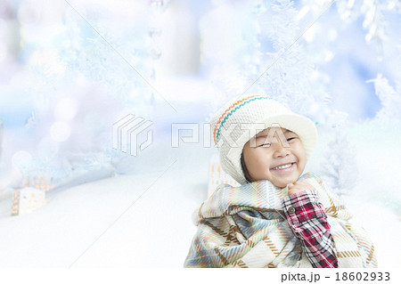 子供　クリスマスイメージ 18602933