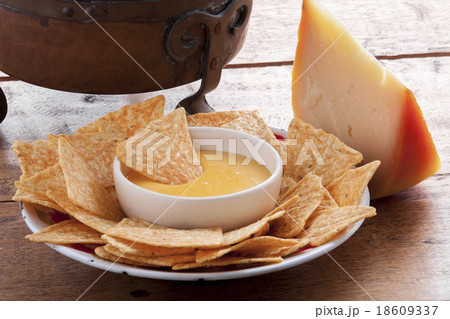 corn chips 18609337