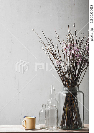 Decorative elements with retro stuff 18610088