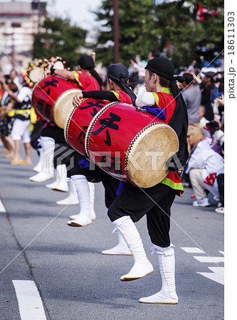 沖縄エイサー踊り 日本の祭りの写真素材 [18611303] - PIXTA