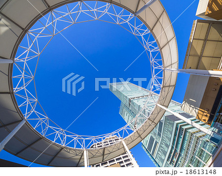 あべのキューズモールから見たあべのハルカス あべのキューズモールから見たあべのハルカス 18613148