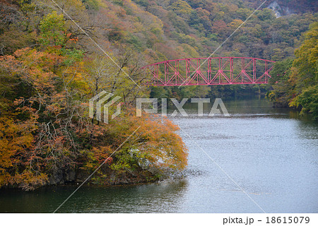 神龍湖と神龍橋 18615079