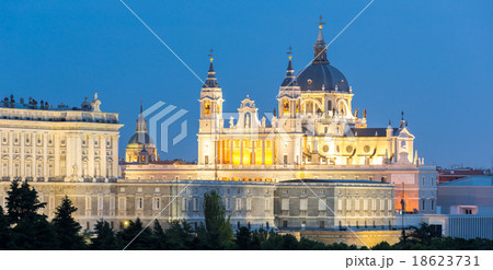Almudena Cathedral Madrid 18623731