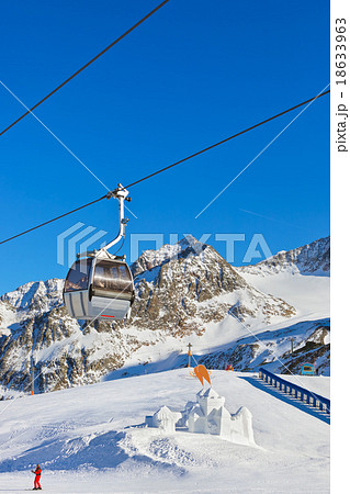 Mountains ski resort - Innsbruck Austria 18633963