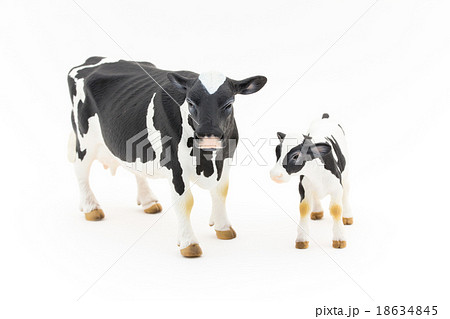 牛のおもちゃ 牛のおもちゃ 18634845