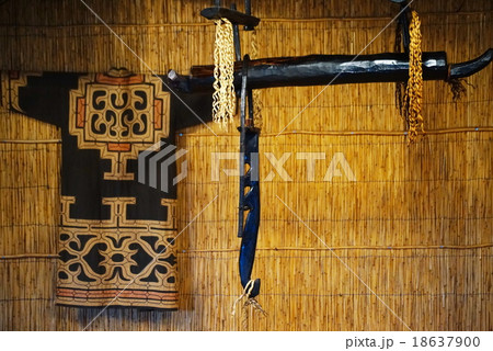 ウポポイ ウポポイ 18637900