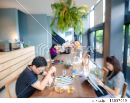 blurred background of talking people in coffee 18637939
