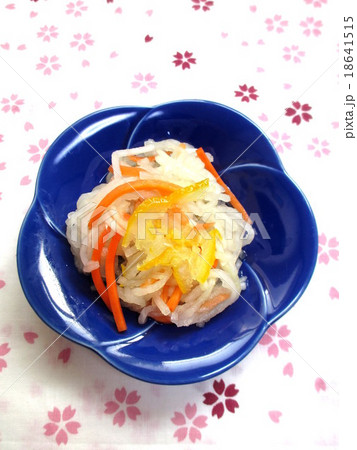 お正月料理のなます 18641515