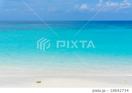 Tropical beach with blue Sky and sea. Tropical beach with blue Sky and sea. 18642734