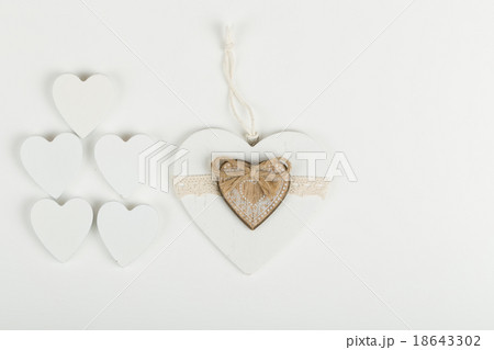 valentine's wooden hearts 18643302