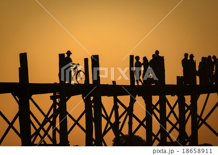 U Bein Bridge, a beautiful 1.2 kilometre structure U Bein Bridge, a beautiful 1.2 kilometre structure 18658911