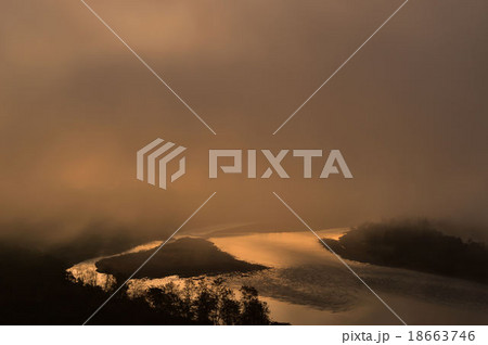 川霧 川霧 18663746