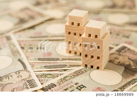 マンションとお金 18669989