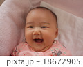 ケタケタ笑う赤ちゃん 18672905