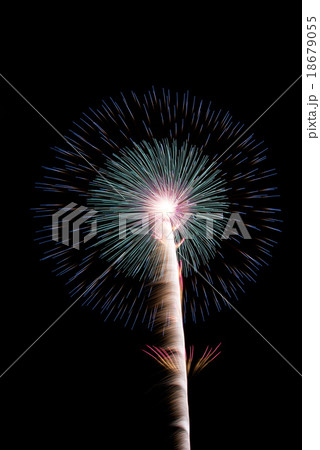 Close-up of Japanese Fireworks in Summer Festival Close-up of Japanese Fireworks in Summer Festival 18679055