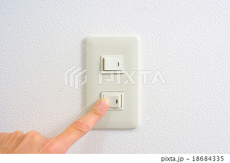 電気　スイッチ 18684335