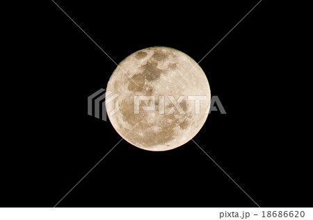 moon 18686620