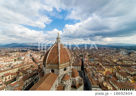 イタリア　フィレンツェ　Firenze　フィレンツェ大聖堂　サンタ・マリア・デル・フィオーレ大聖堂 18692604