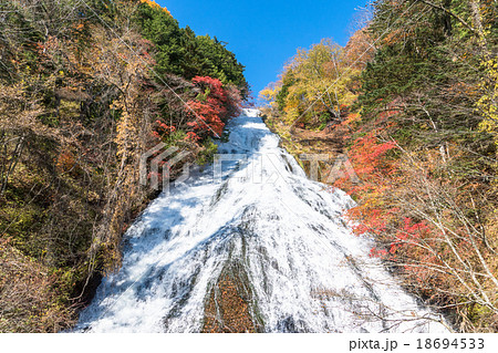 栃木県日光市 奥日光 紅葉の湯滝の写真素材