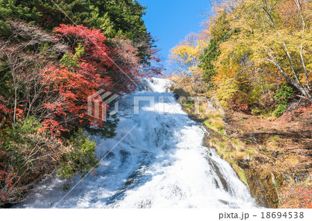 栃木県日光市 奥日光 紅葉の湯滝の写真素材