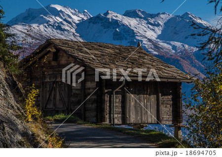Autumn in alps swiss Autumn in alps swiss 18694705