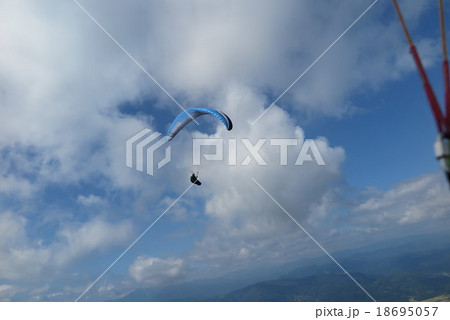 パラグライダー 18695057