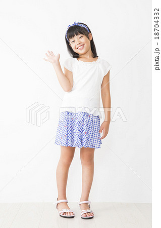 ポートレート　小学生の女の子 18704332