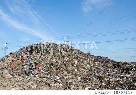 rubbish dump of landfill garbage rubbish dump of landfill garbage 18707117