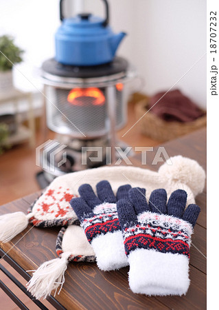 手袋とニット帽 18707232