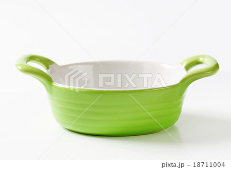 Ceramic Oval Baking Dish 18711004