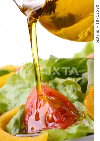 オリーブオイル 18712590