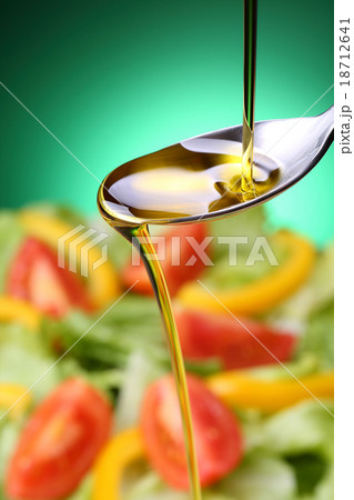 オリーブオイル オリーブオイル 18712641