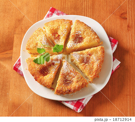 Danish apple cake 18712914