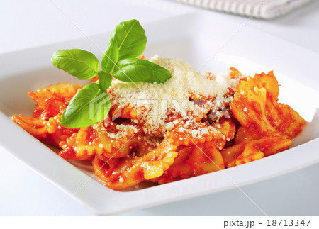 Pasta al pomodoro 18713347