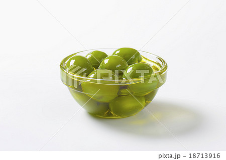 Green olives in oil 18713916
