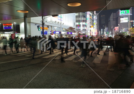 横断歩道 横断歩道 18716890