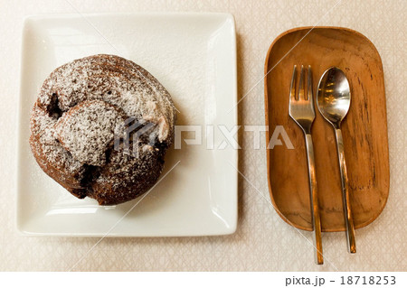 chocolate choux cream 18718253