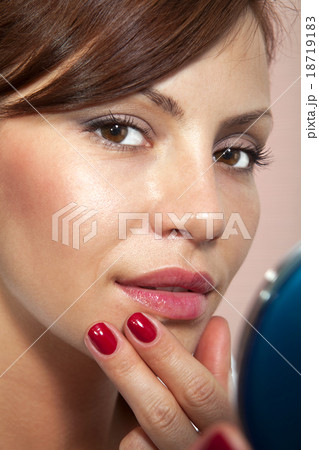 girl smartens up l 18719183