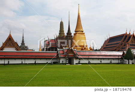 Wat Phra Kaeo 18719476