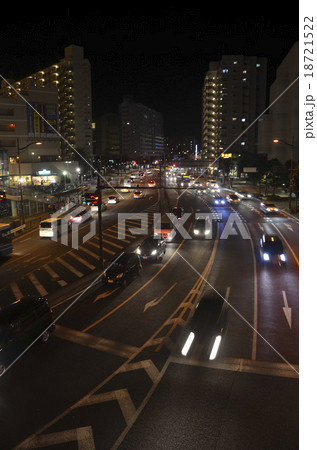 夜の国道 18721522