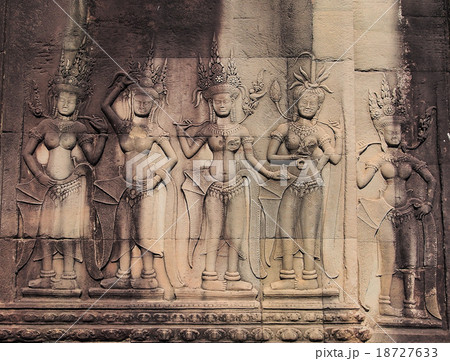 Apsara carving, Angkor wat, Cambodia 18727633