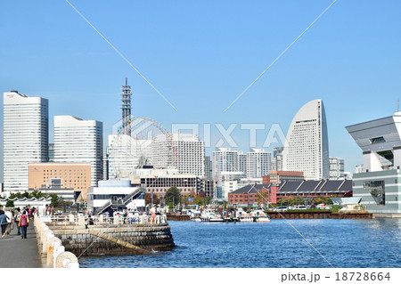 みなとみらい21（山下公園より） 18728664