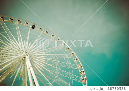 Vintage Ferris Wheel Over Turquoise Sky Vintage Ferris Wheel Over Turquoise Sky 18730528