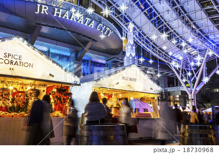 博多駅のクリスマスマーケット3の写真素材 博多駅のクリスマスマーケット3の写真素材