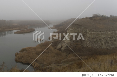 foggy morning 18732498