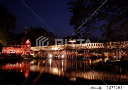 Sanarmjan Palace 18732634