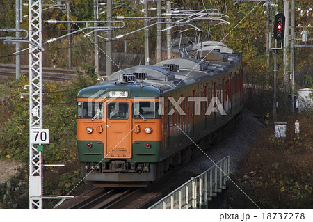 上越線高崎口の115系電車 18737278