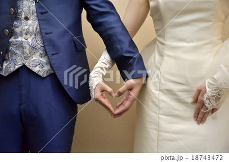 結婚式、ブライダルポーズ 結婚式、ブライダルポーズ 18743472