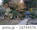 秋のお寺 18744576